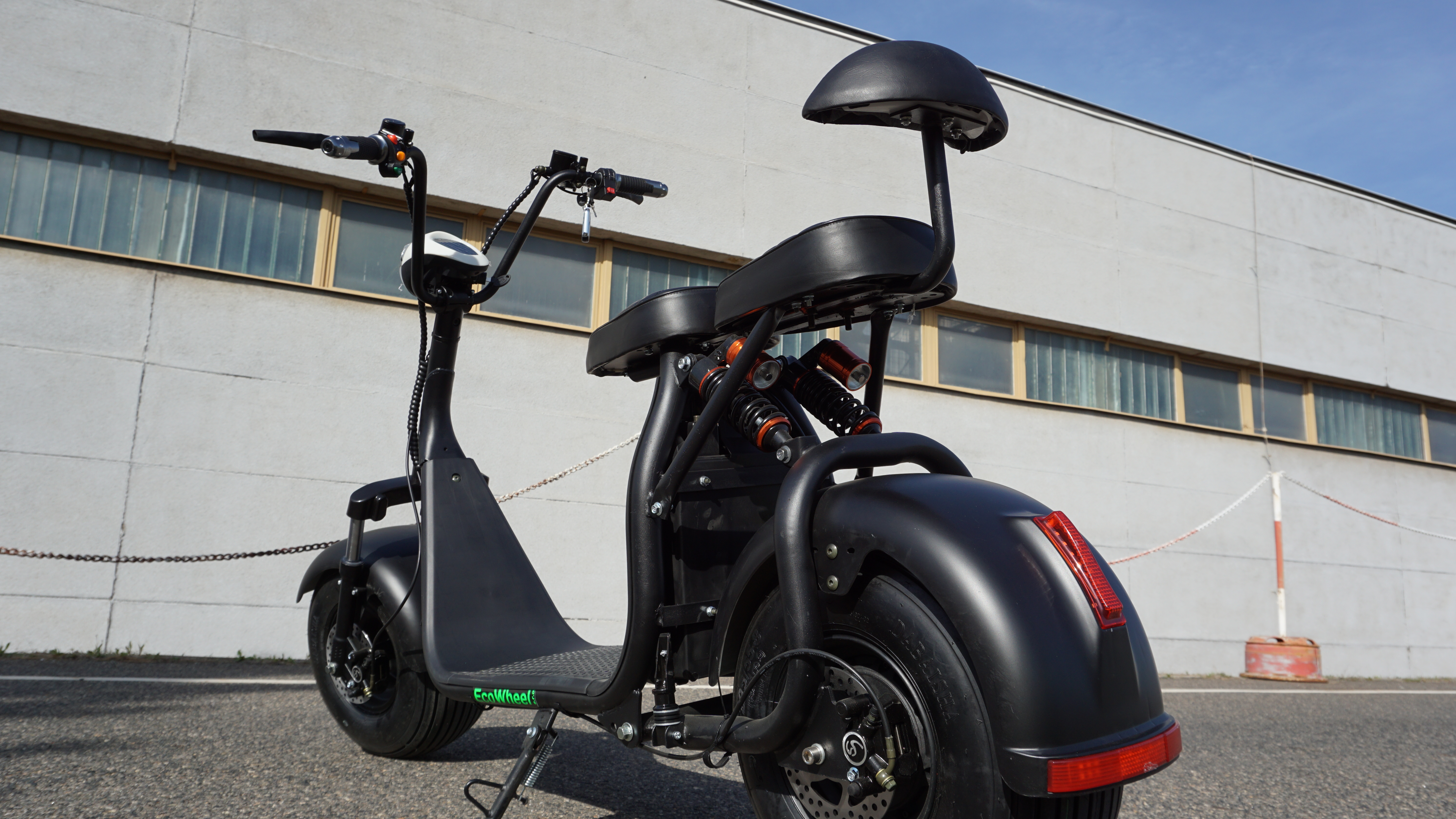 Elektrická koloběžka EcoWheel GR7 12Ah 1000W OFFROAD - zelená matná