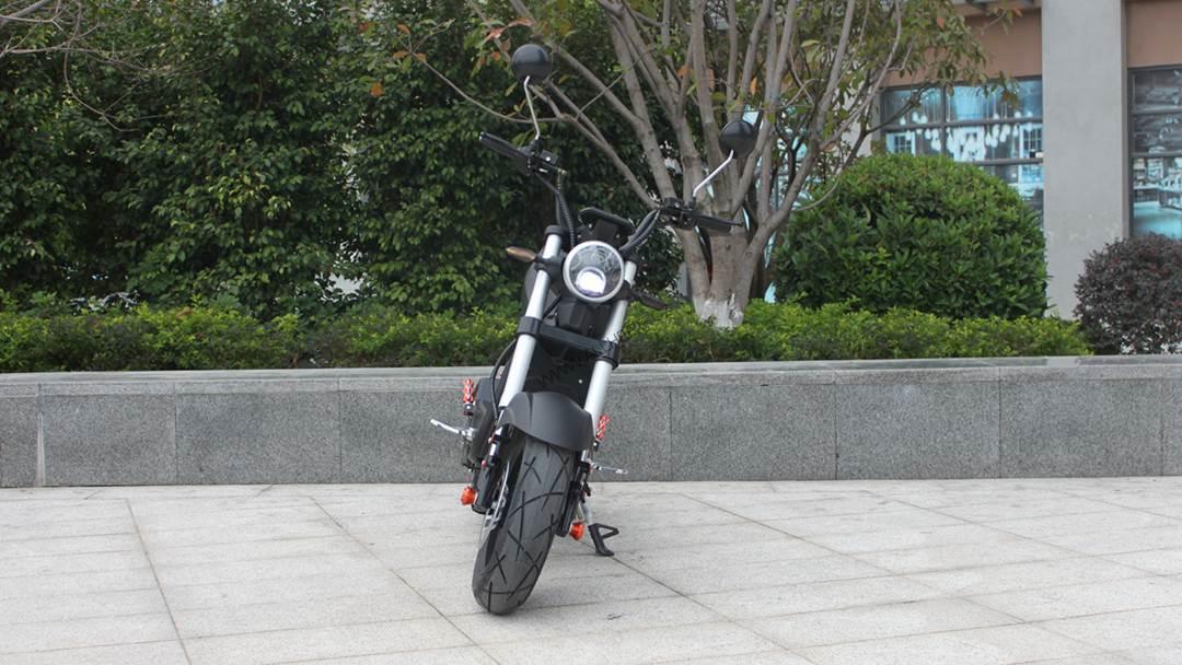 Elektrická koloběžka EcoWheel Chooper GR25 20Ah 2000W šedá