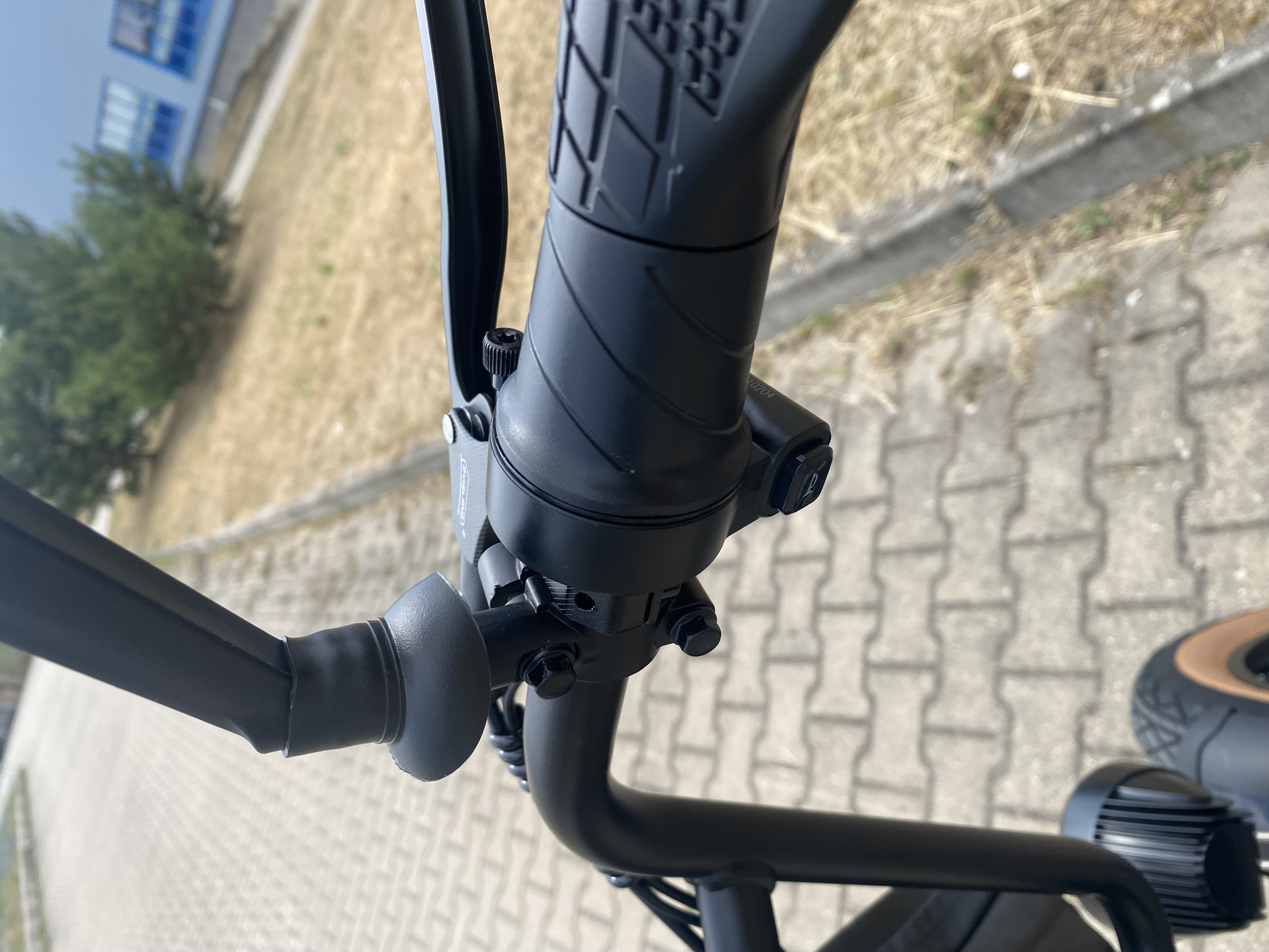 Elektrická koloběžka EcoWheel RETRUS 1000W 25Ah LG - modrá