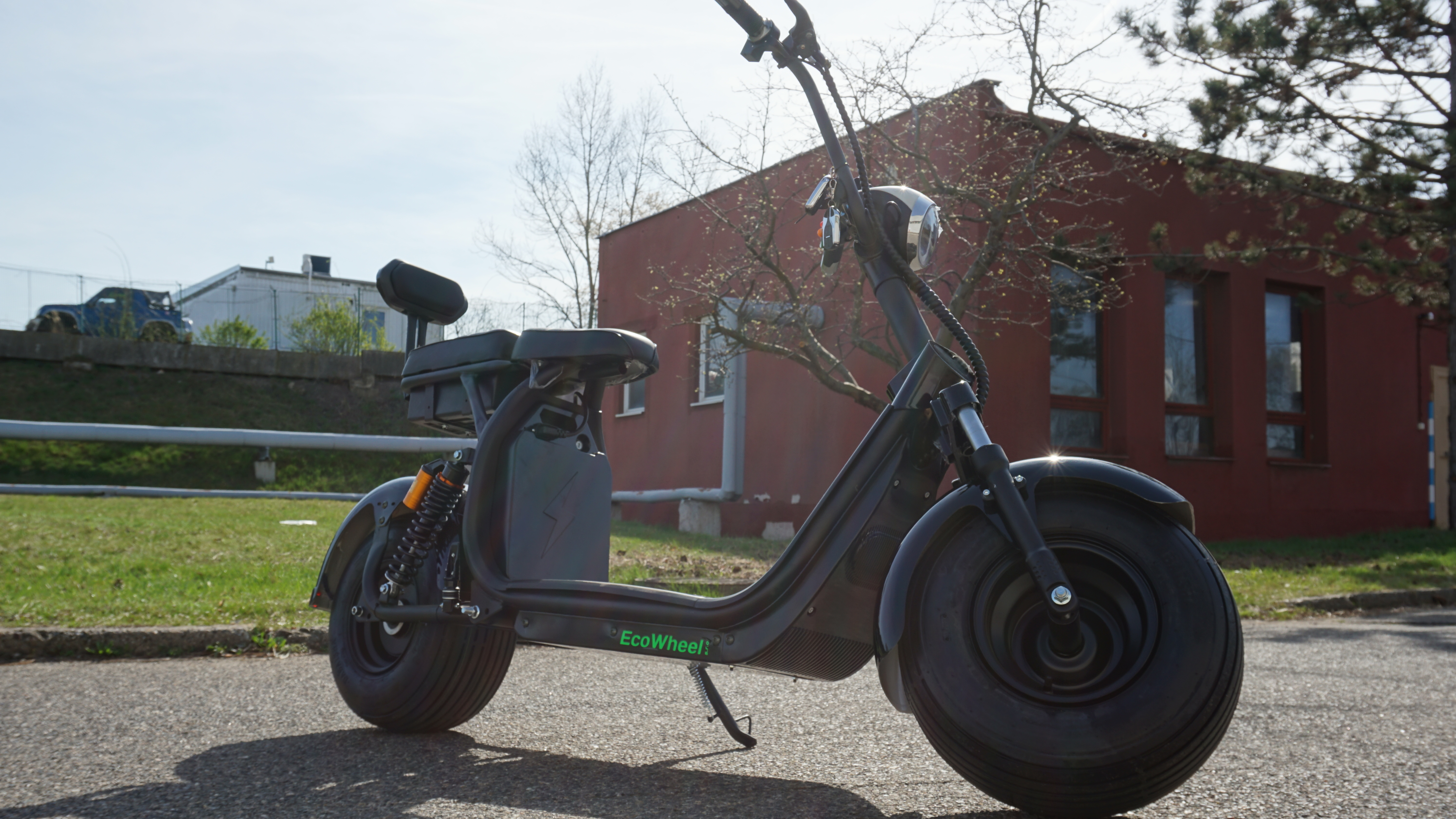 Elektrická koloběžka EcoWheel GR7+ 20Ah - černá matná