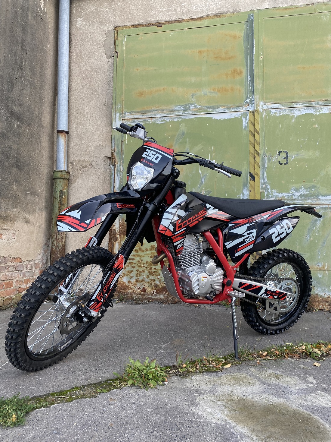 Pitbike motorka EcoSpark PITBULL 250ccm