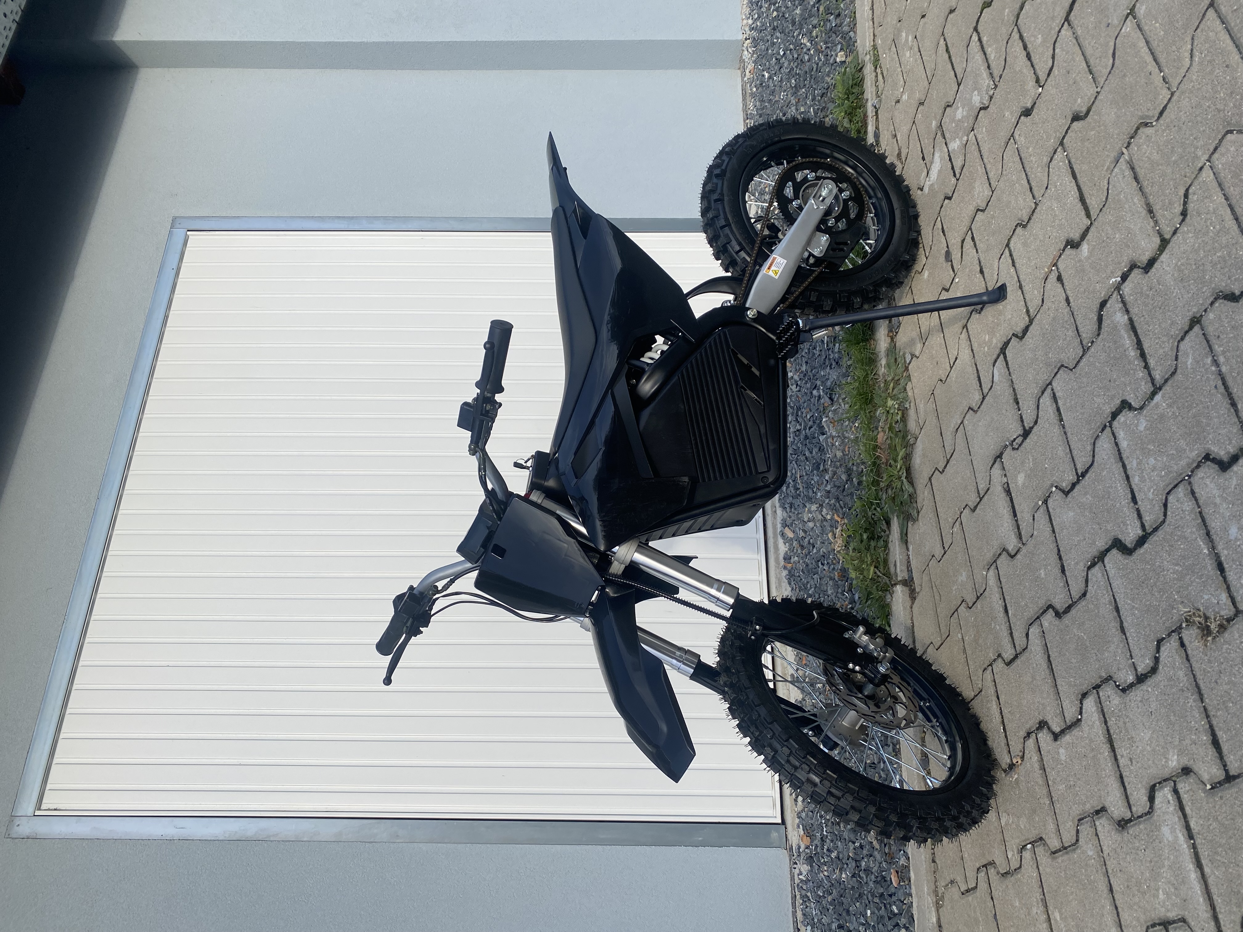 Elektrický pitbike motorka EcoWheel Pilar 1600W 14Ah
