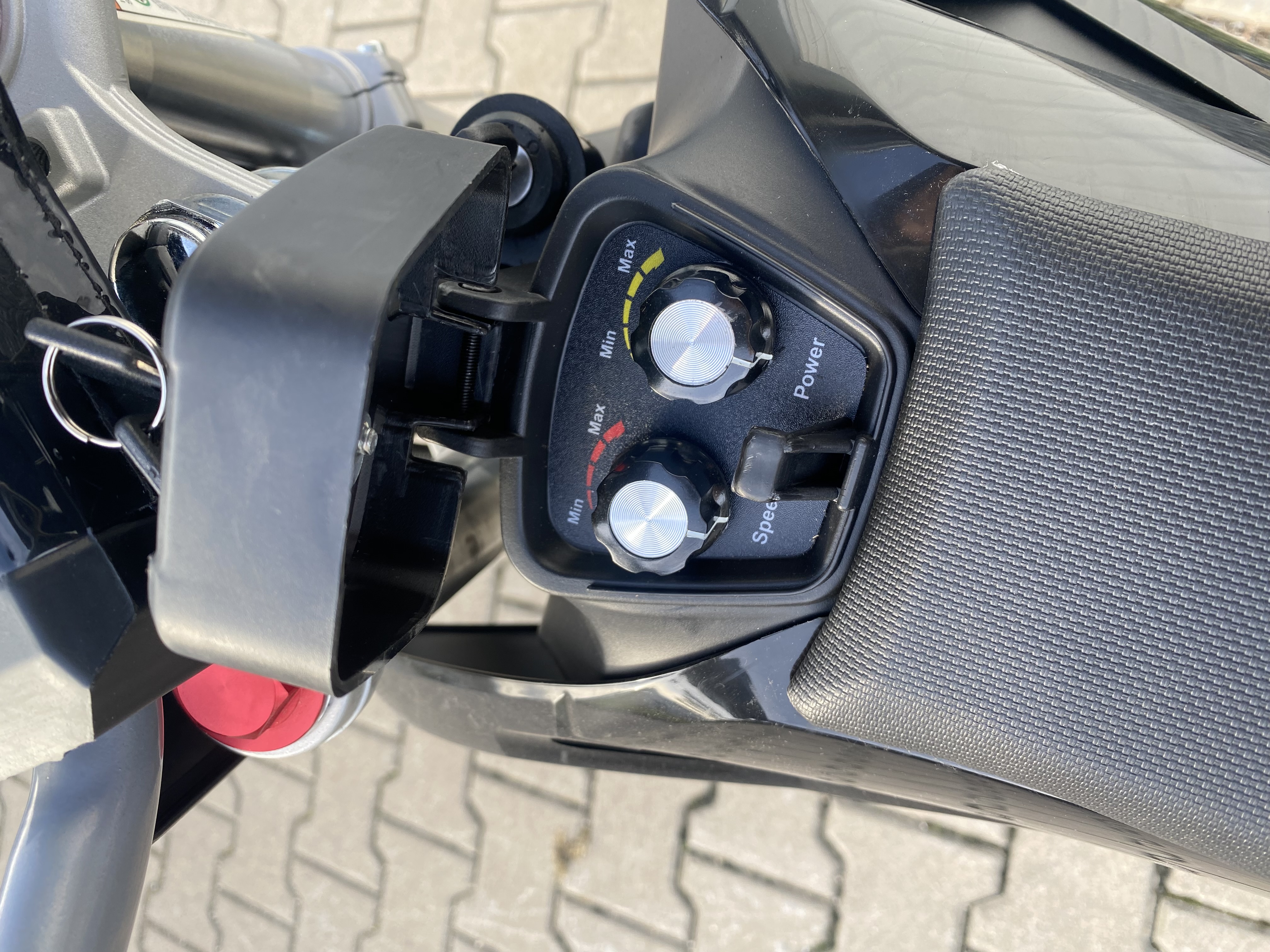 Elektrický pitbike motorka EcoWheel Pilar 1600W 14Ah