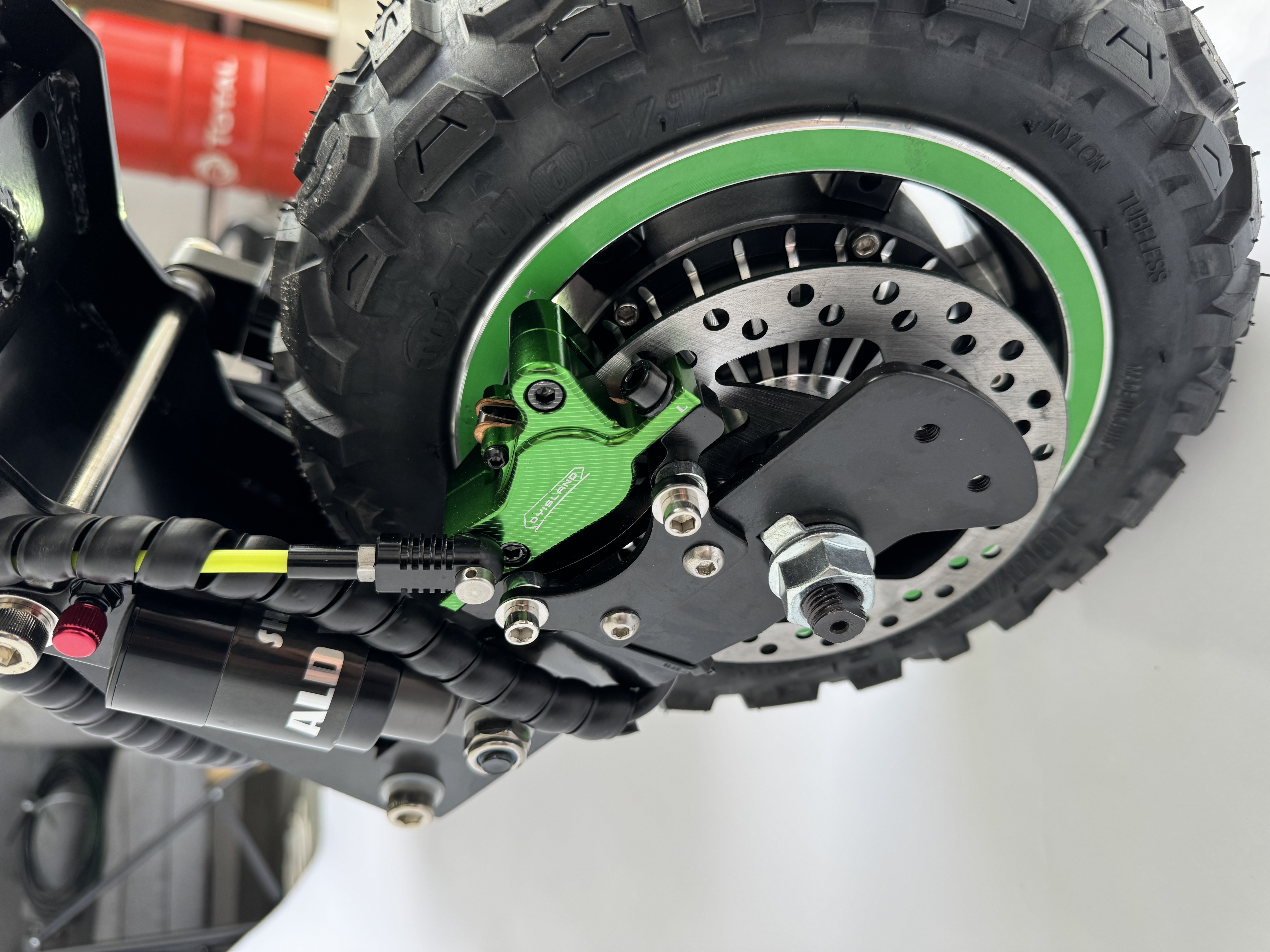 Elektrická koloběžka 2WD EcoWheel K100 AIR 3200W, LIMITATION 25Ah