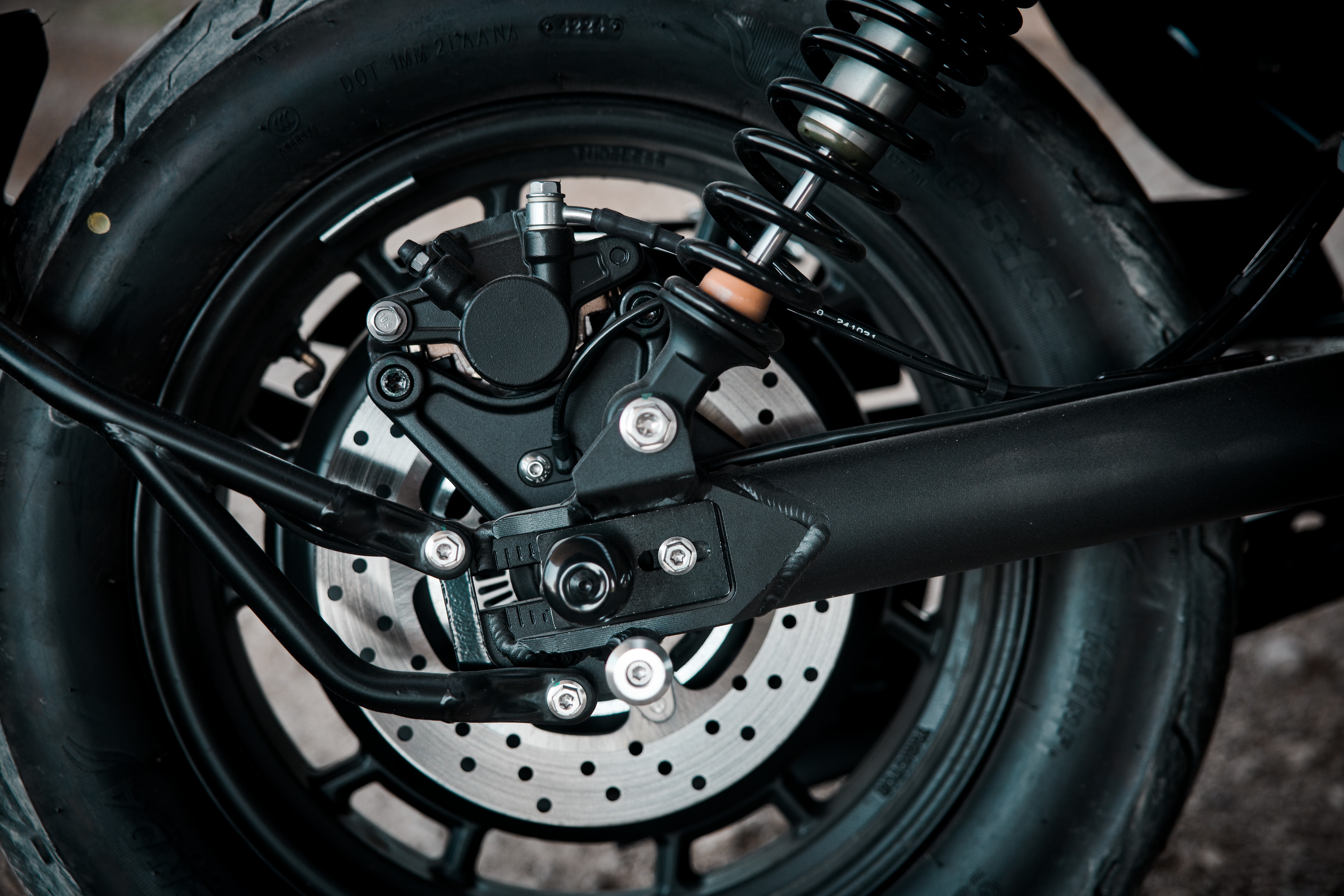 Elektrická motorka EcoWheel REBEL 8/16kw, 117Ah